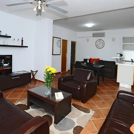 Odiseja Hébergement de vacances *